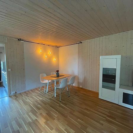 Sentral Og Romslig Leilighet Naert Senja 핀스네스 외부 사진