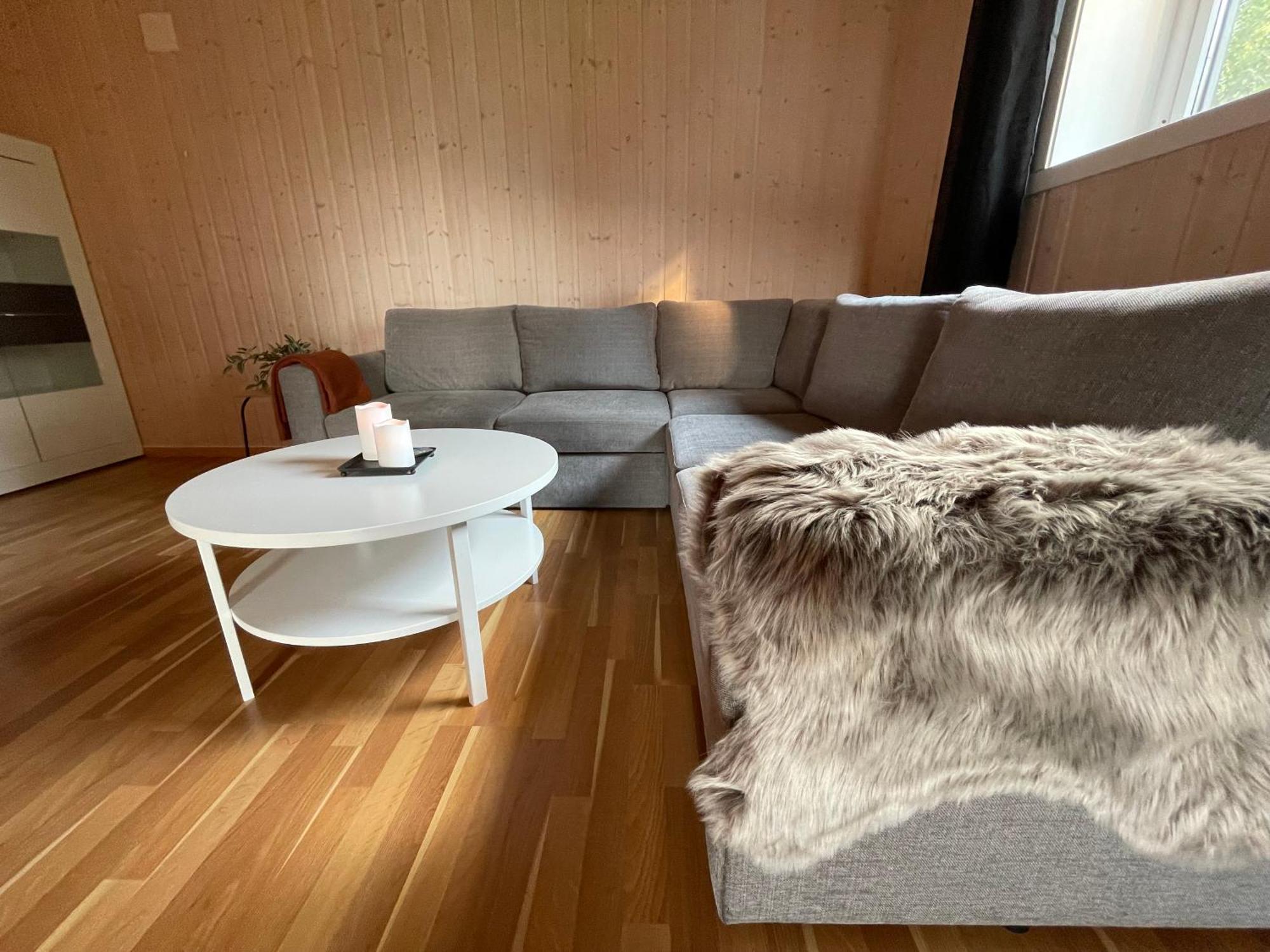 Sentral Og Romslig Leilighet Naert Senja 핀스네스 외부 사진